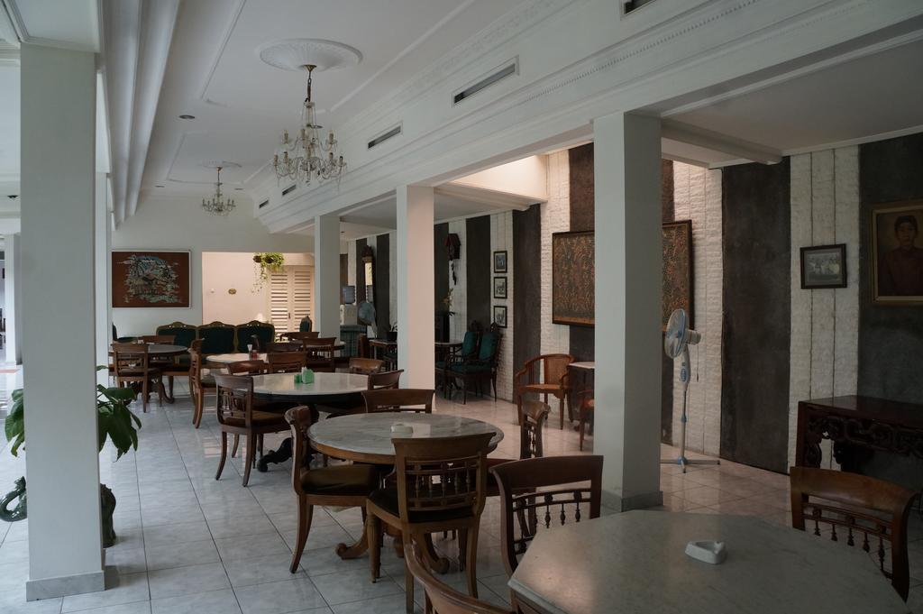 Hotel Kirana Yogyakarta Exterior photo